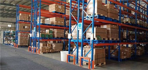 壓入式貨架 高效倉儲解決方案解析